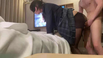 [原创] 穿上黑丝袜后入 享受女大的肉体